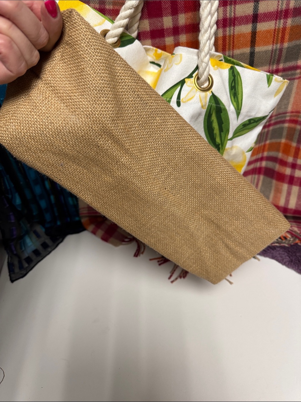 Lemon Print Rope Handle Beach Tote - Picture 4 of 4